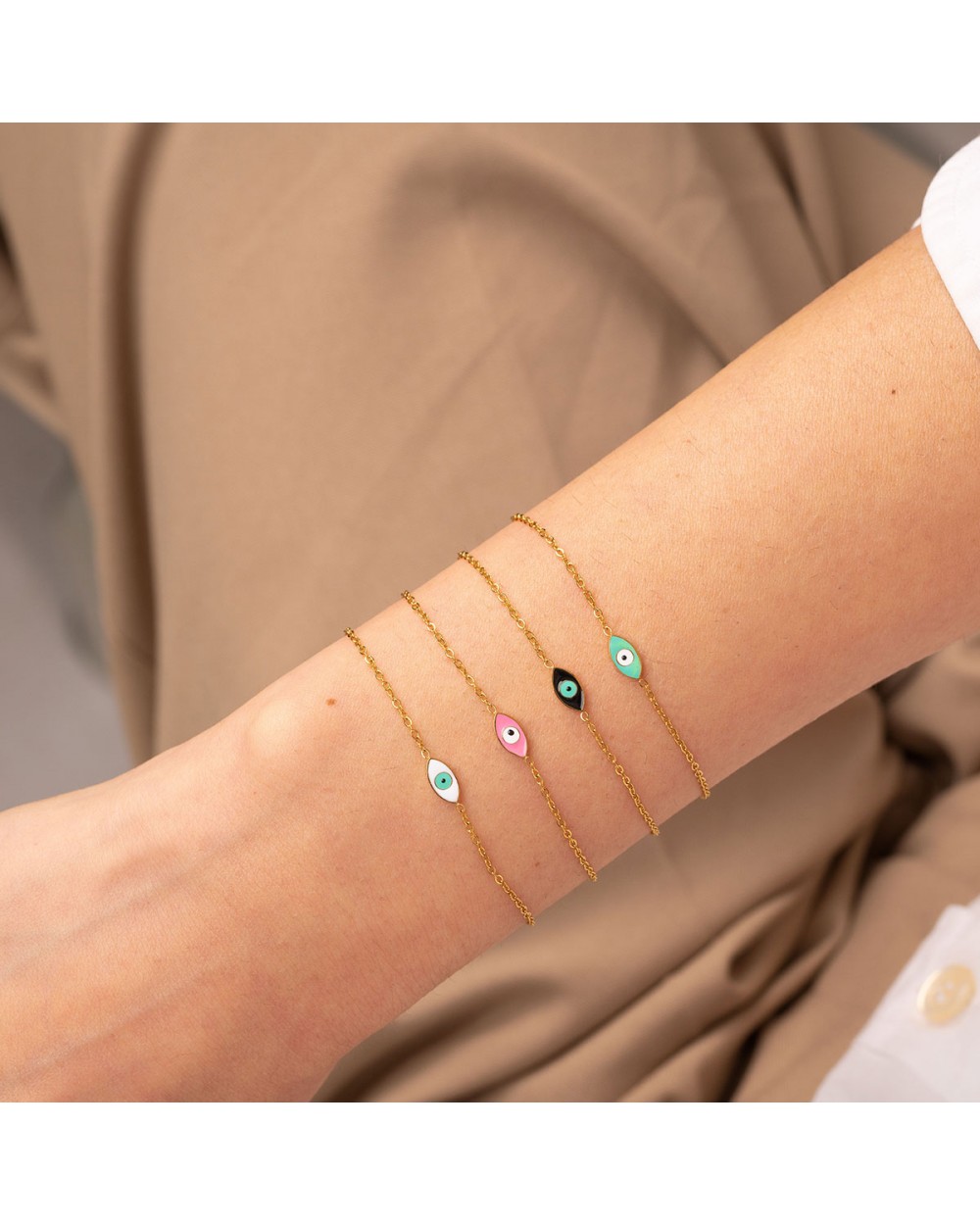Βραχιόλι της Excite Fashion Jewellery, ματάκι με μαύρο και τιρκουάζ σμάλτο από ανοξείδωτο επιχρυσωμένο ατσάλι. B001-BLACK-4 Κοσμήματα Βραχιόλι της Excite Fashion Jewellery, ματάκι με μαύρο και τιρκουάζ σμάλτο από ανοξείδωτο επιχρυσωμένο ατσάλι. B001-BLACK-4 Κοσμήματα