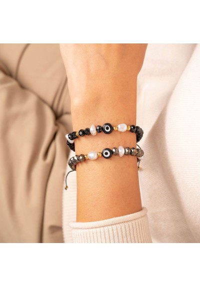 Βραχιόλι μαύρο μακραμέ, με στρογγυλό ματάκι, μαργαριταράκια, επίχρυσες μπίλιες και μαύρες χάνδρες, της Excite Fashion Jewellery. B-1435-05-10-5 Βραχιόλι μαύρο μακραμέ, με στρογγυλό ματάκι, μαργαριταράκια, επίχρυσες μπίλιες και μαύρες χάνδρες, της Excite Fashion Jewellery. B-1435-05-10-5