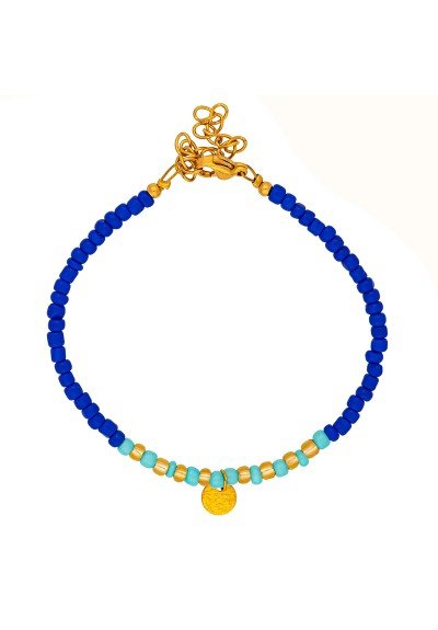 Χειροποίητο βραχιόλι της Excite Fashion Jewellery, κρεμαστό ανάγλυφο στοιχείο, μπλέ, τιρκουάζ και χρυσές χάντρες. B-1768-07 Χειροποίητο βραχιόλι της Excite Fashion Jewellery, κρεμαστό ανάγλυφο στοιχείο, μπλέ, τιρκουάζ και χρυσές χάντρες. B-1768-07