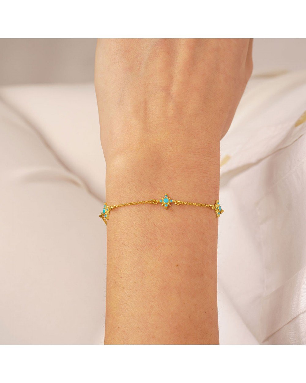 Βραχιόλι Excite fashion Jewellery αστεράκια με τυρκουάζ ζιργκόν από επιχρυσωμένο ασήμι 925. B-27-TYRK-G-7 Κοσμήματα Βραχιόλι Excite fashion Jewellery αστεράκια με τυρκουάζ ζιργκόν από επιχρυσωμένο ασήμι 925. B-27-TYRK-G-7 Κοσμήματα