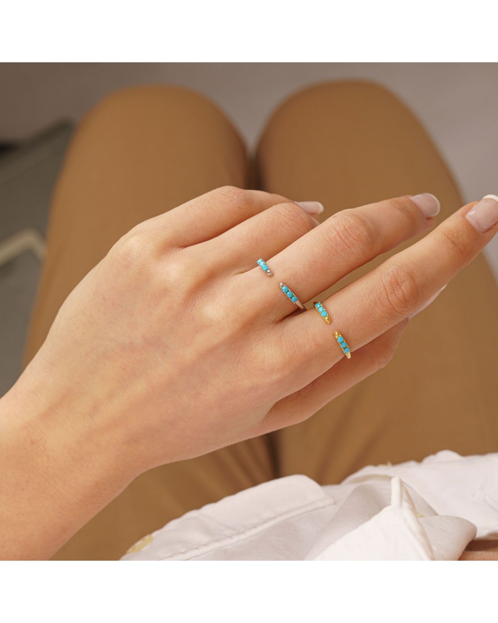Δαχτυλίδι Excite Fashion Jewellery ανοιχτό βεράκι με τυρκουάζ ζιργκόν στα άκρα του από επιπλατινωμένο ασήμι 925 D-33-TYR-S-66 Κοσμήματα Δαχτυλίδι Excite Fashion Jewellery ανοιχτό βεράκι με τυρκουάζ ζιργκόν στα άκρα του από επιπλατινωμένο ασήμι 925 D-33-TYR-S-66 Κοσμήματα