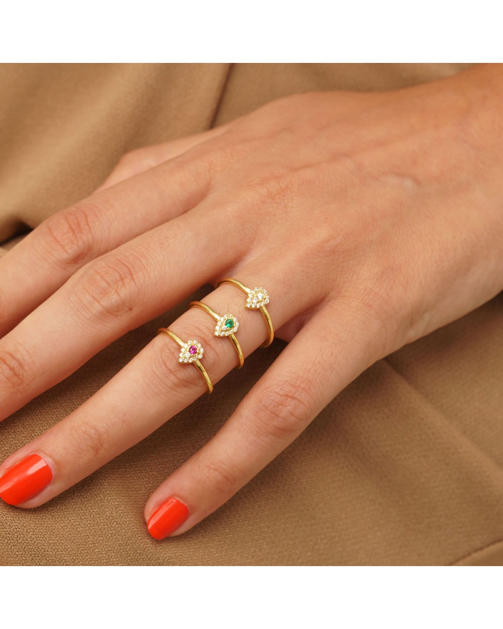 Δαχτυλίδι Excite Fashion Jewellery, σταγόνα , με κόκκινα ζιργκόν, από επιχρυσωμένο ασήμι 925. D-69-KOK-G-5 Κοσμήματα Δαχτυλίδι Excite Fashion Jewellery, σταγόνα , με κόκκινα ζιργκόν, από επιχρυσωμένο ασήμι 925. D-69-KOK-G-5 Κοσμήματα