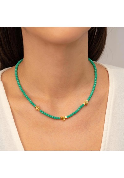 Χειροποίητο κολιέ  με τιρκουάζ γυάλινες  χάνδρες, επίχρυσα μοτιφ κυβάκια και ανάγλυφες ροδέλες , της Excite Fashion Jewellery. K-1421-07-03-66 Χειροποίητο κολιέ  με τιρκουάζ γυάλινες  χάνδρες, επίχρυσα μοτιφ κυβάκια και ανάγλυφες ροδέλες , της Excite Fashion Jewellery. K-1421-07-03-66