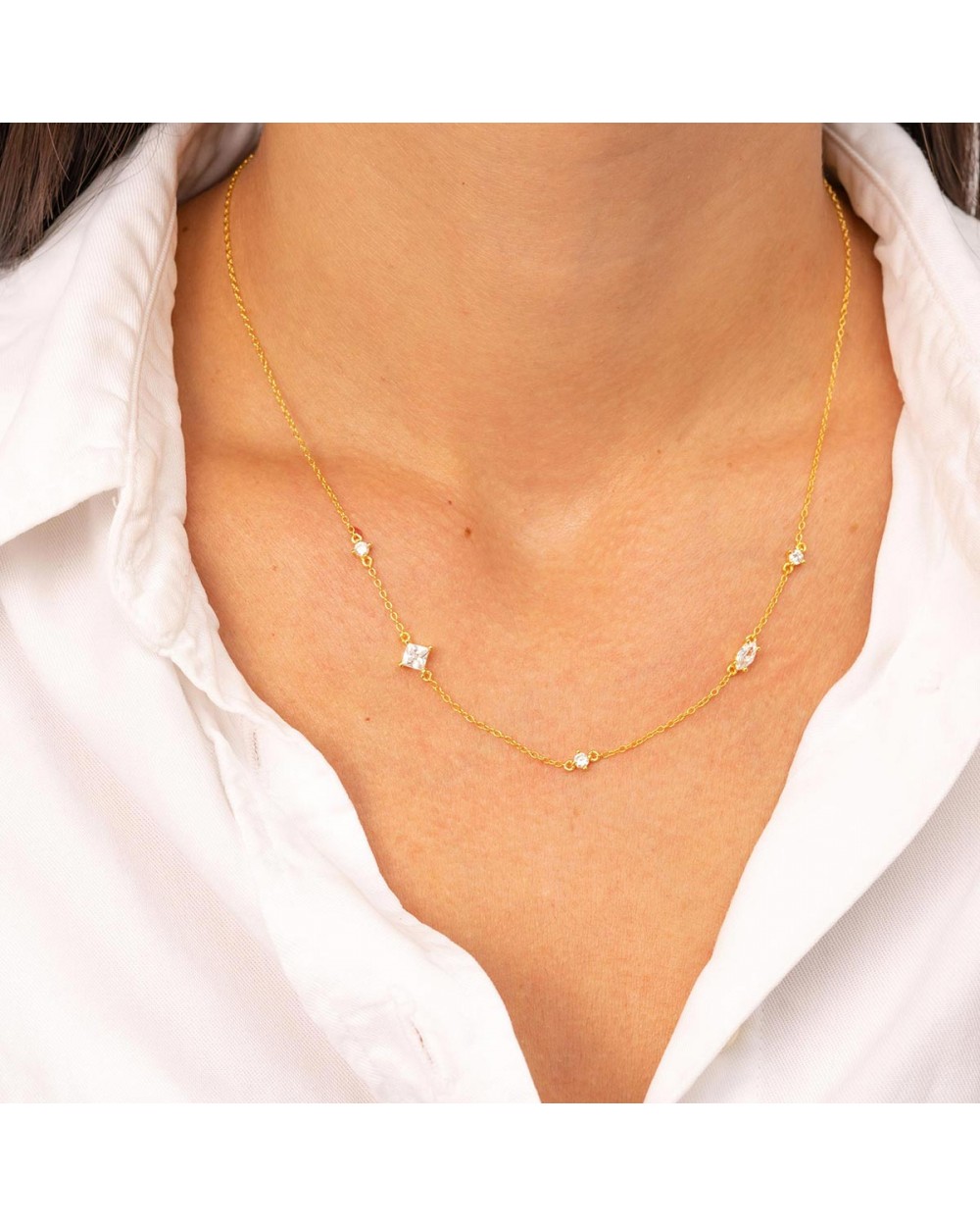 Κομψό κολιέ  Excite fashion Jewellery, με τετράγωνα και στρογγυλά λευκά ζιργκόν από επιχρυσμένο ασήμι 925. K-6-1-G-14 Κοσμήματα