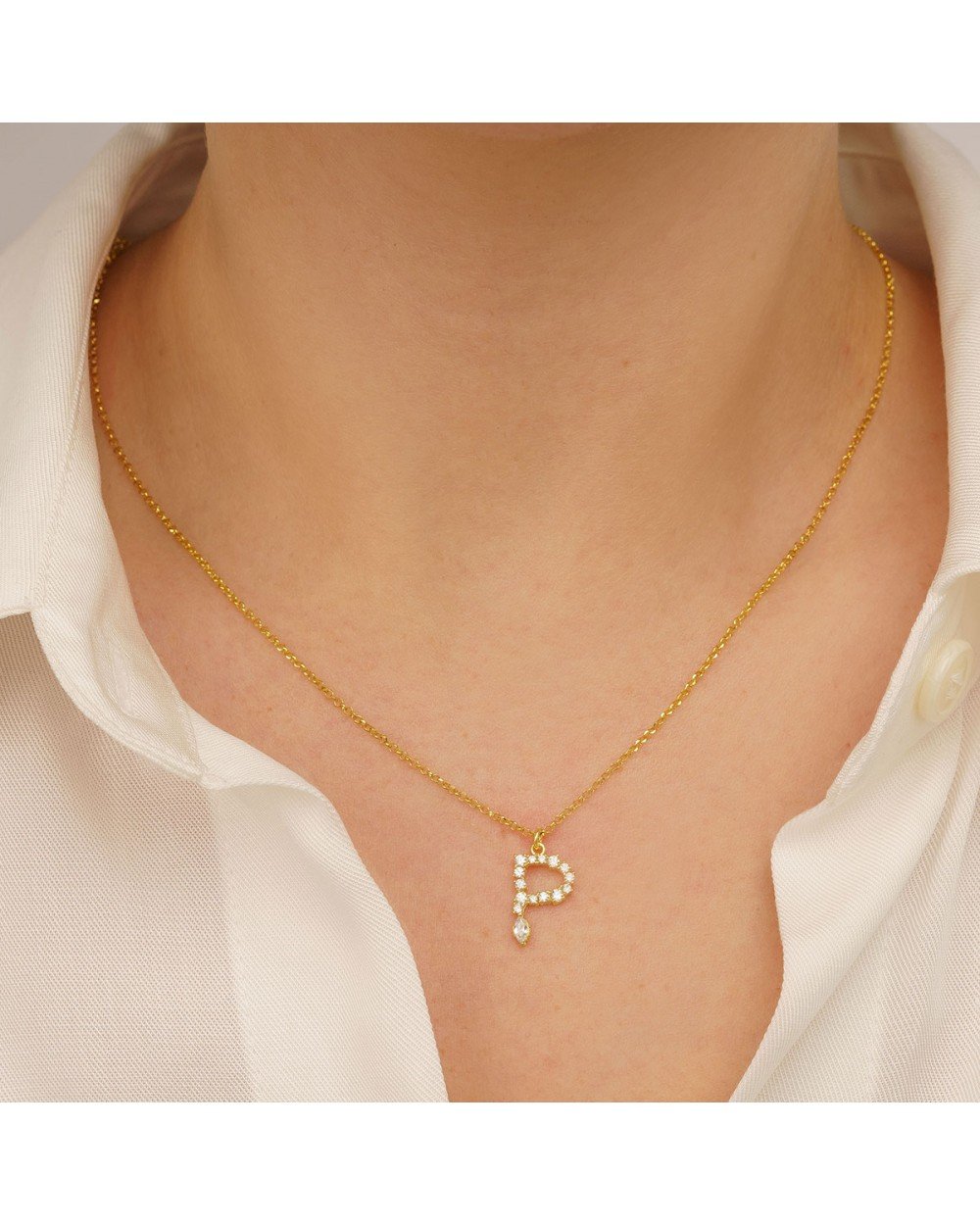 Κολιέ μονόγραμμα Ρ Excite fashion Jewellery με λευκά ζιργκόν επιχρυσωμένο ασήμι 925. K-MON-R-G-95 Κοσμήματα Κολιέ μονόγραμμα Ρ Excite fashion Jewellery με λευκά ζιργκόν επιχρυσωμένο ασήμι 925. K-MON-R-G-95 Κοσμήματα