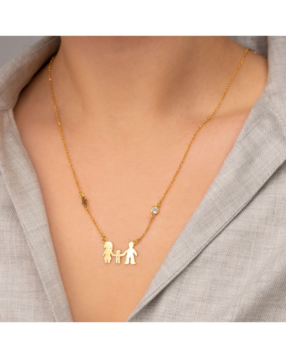 Κολιέ  οικογένεια Excite fashion Jewellery με μπαμπά μαμά και ένα αγοράκι από επιχρυσωμένο ασήμι 925.  OIK-1-AGOR-G-115 Κοσμήματα