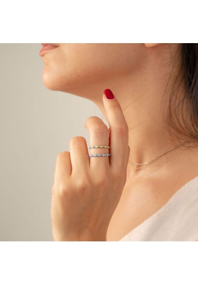 Μοντέρνο ολόβερο δαχτυλίδι από επιχρυσωμένο ασήμι 925, διακοσμημένο με μπλέ ματάκια και λαμπερά ζιρκόν  της Excite Fashion Jewellery. R115854-G-1 Μοντέρνο ολόβερο δαχτυλίδι από επιχρυσωμένο ασήμι 925, διακοσμημένο με μπλέ ματάκια και λαμπερά ζιρκόν  της Excite Fashion Jewellery. R115854-G-1