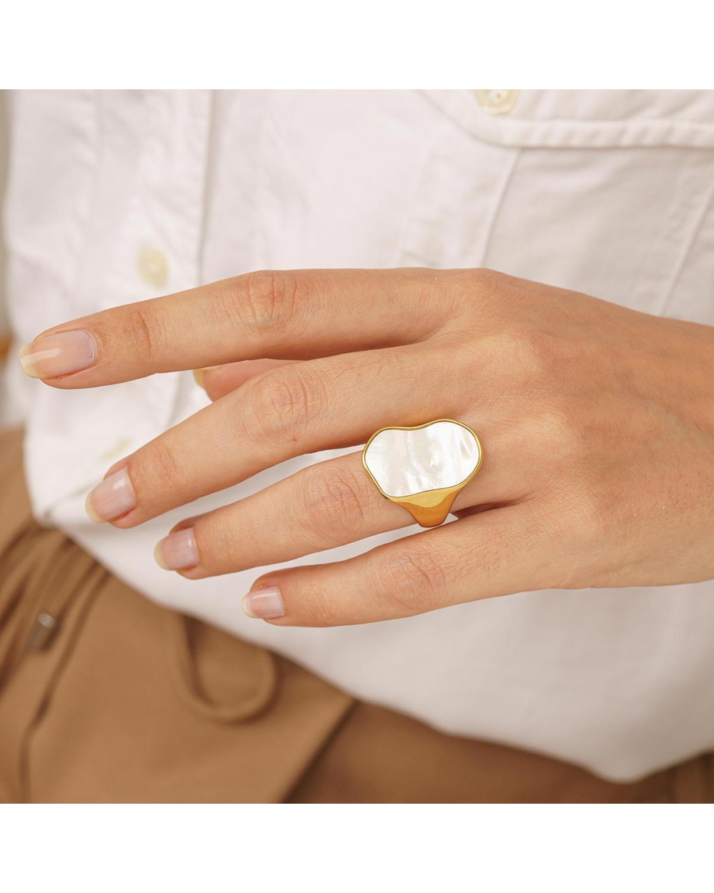 Εντυπωσιακό δαχτυλίδι Excite Fashion Jewellery με φίλντισι από επιχρυσωμένο ανοξείδωτο ατσάλι. R-YH089A-G-89 Κοσμήματα Εντυπωσιακό δαχτυλίδι Excite Fashion Jewellery με φίλντισι από επιχρυσωμένο ανοξείδωτο ατσάλι. R-YH089A-G-89 Κοσμήματα
